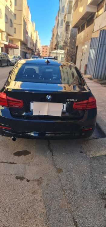 BMW 3.16d Noir 5 Portes à Vendre à Casablanca