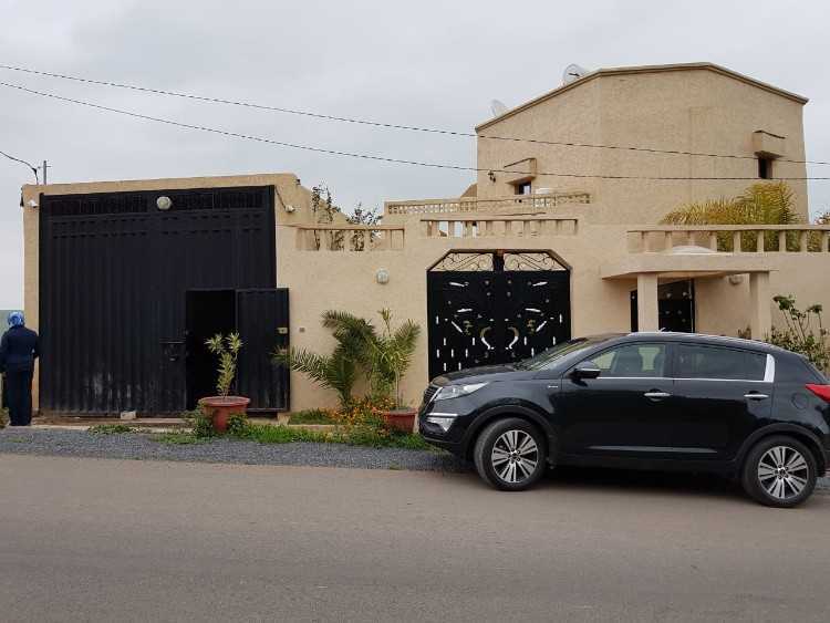 DEPOT + VILLA A VENDRE