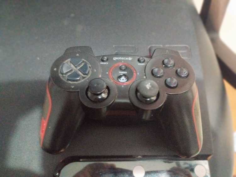 Ps3 slim flashé n9ya 300GB