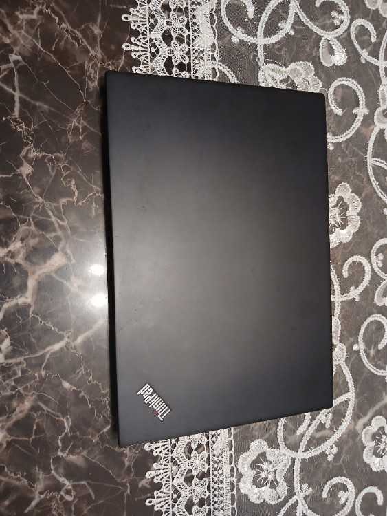 Lenovo ThinkPad T490s i7 8th Gen 8GB RAM 477GB SSD