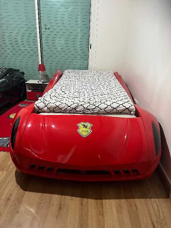 Lit VOITURE