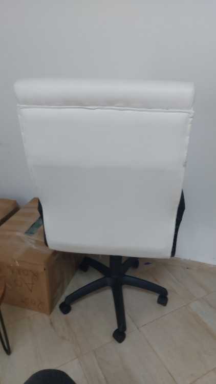 chaise roulante de lux blanche