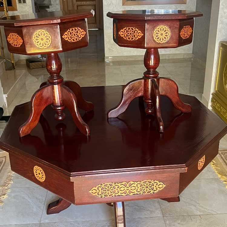Vente de tables en très bon état